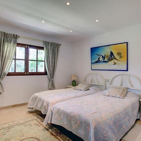 Exclusive Villa Las Palmeras Puerto Banus With Heated Private Swimming Pool, Marbella, Spain Εξωτερικό φωτογραφία