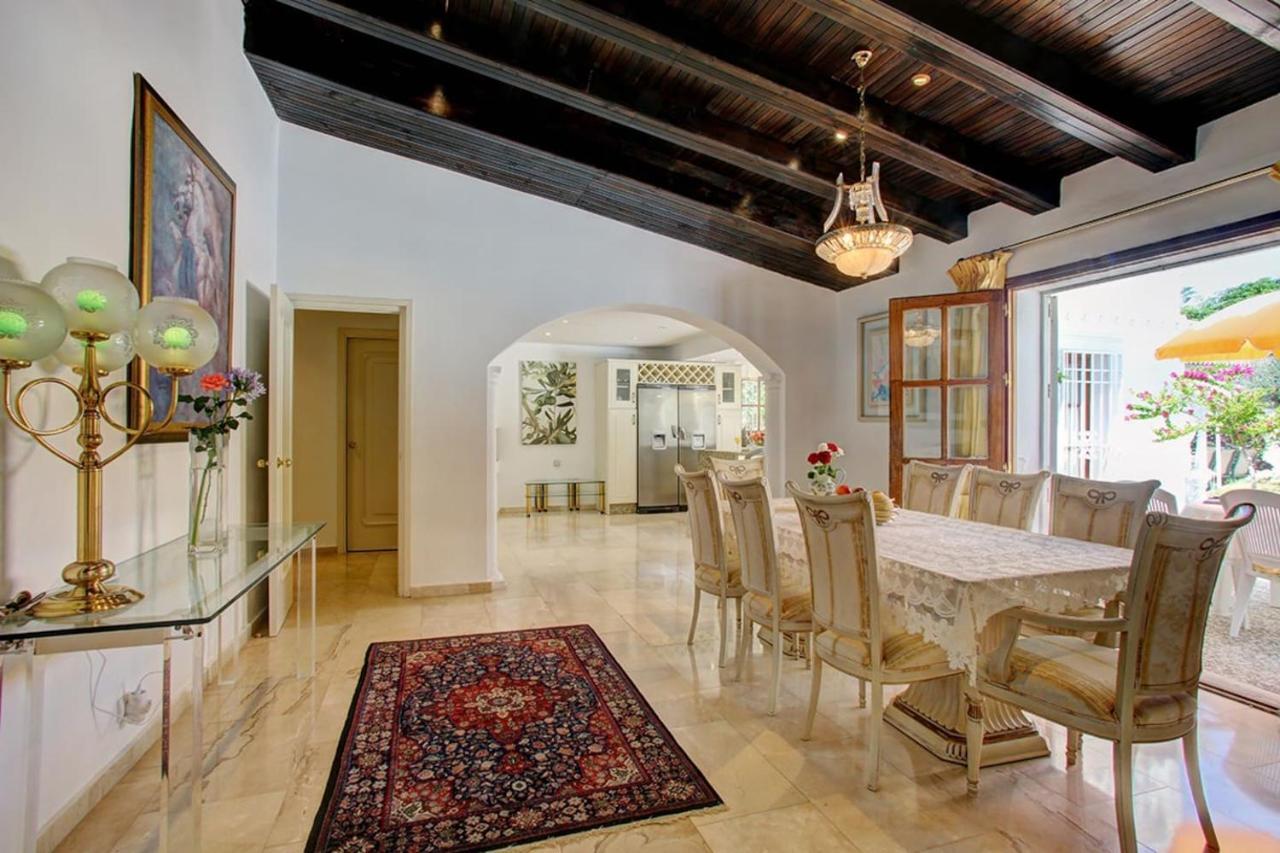 Exclusive Villa Las Palmeras Puerto Banus With Heated Private Swimming Pool, Marbella, Spain Εξωτερικό φωτογραφία
